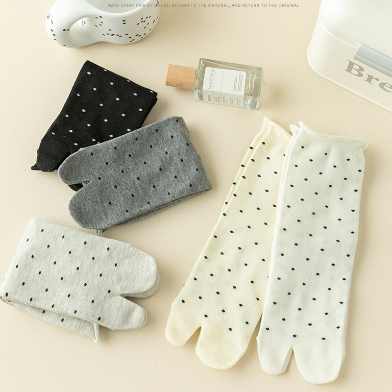 4 Pairs Japanese Cotton Split  - огляд і ціна Toe Sock Split